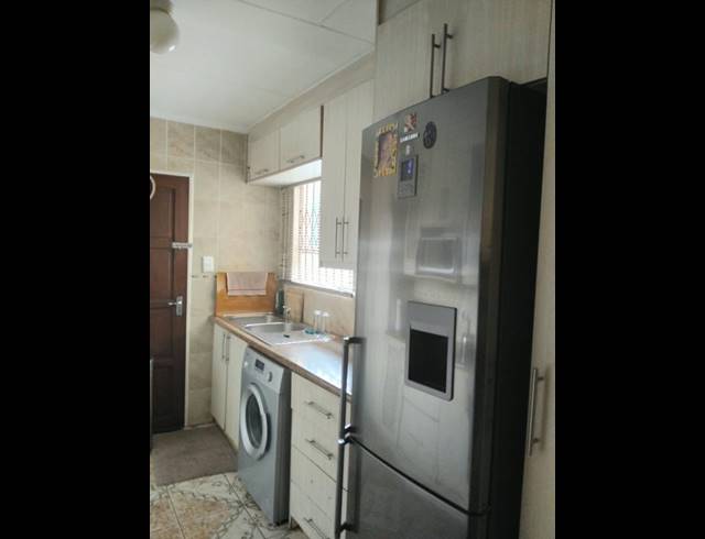 3 BEDROOM HOUSE FOR SALE IN DAWN PARK